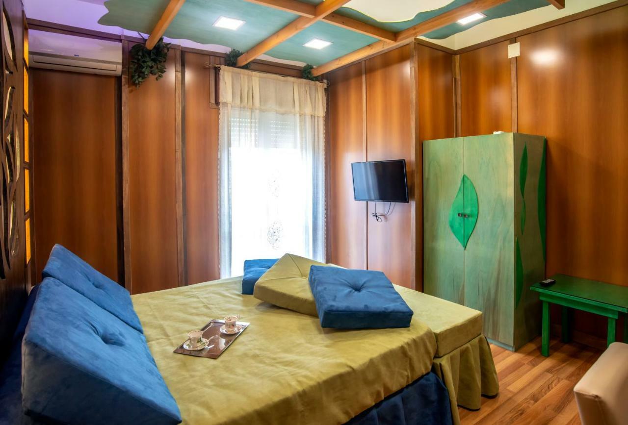 Nives Bed & Breakfast ปอมเปอี ภายนอก รูปภาพ